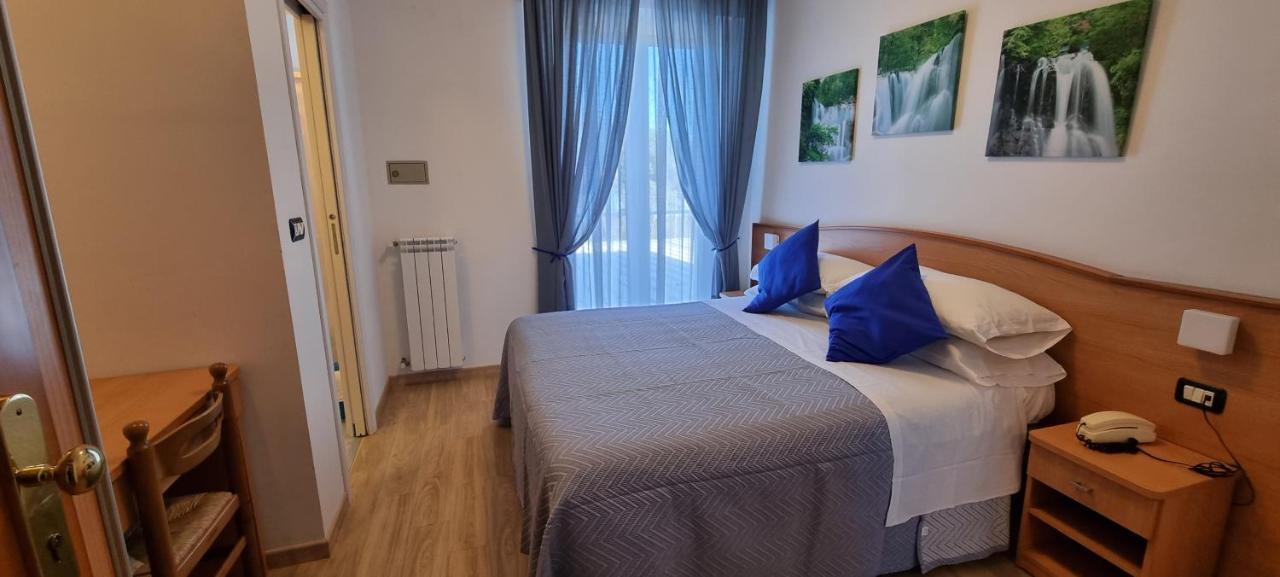 Hotel Mare Blu -- Boutique Pineto Kültér fotó