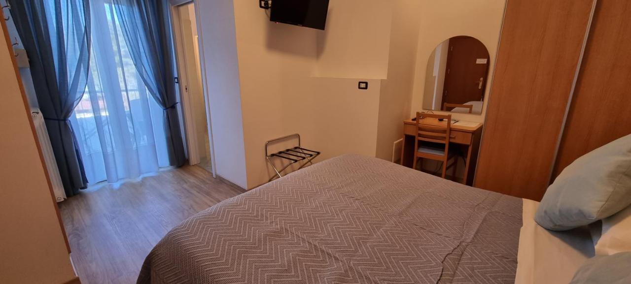 Hotel Mare Blu -- Boutique Pineto Kültér fotó