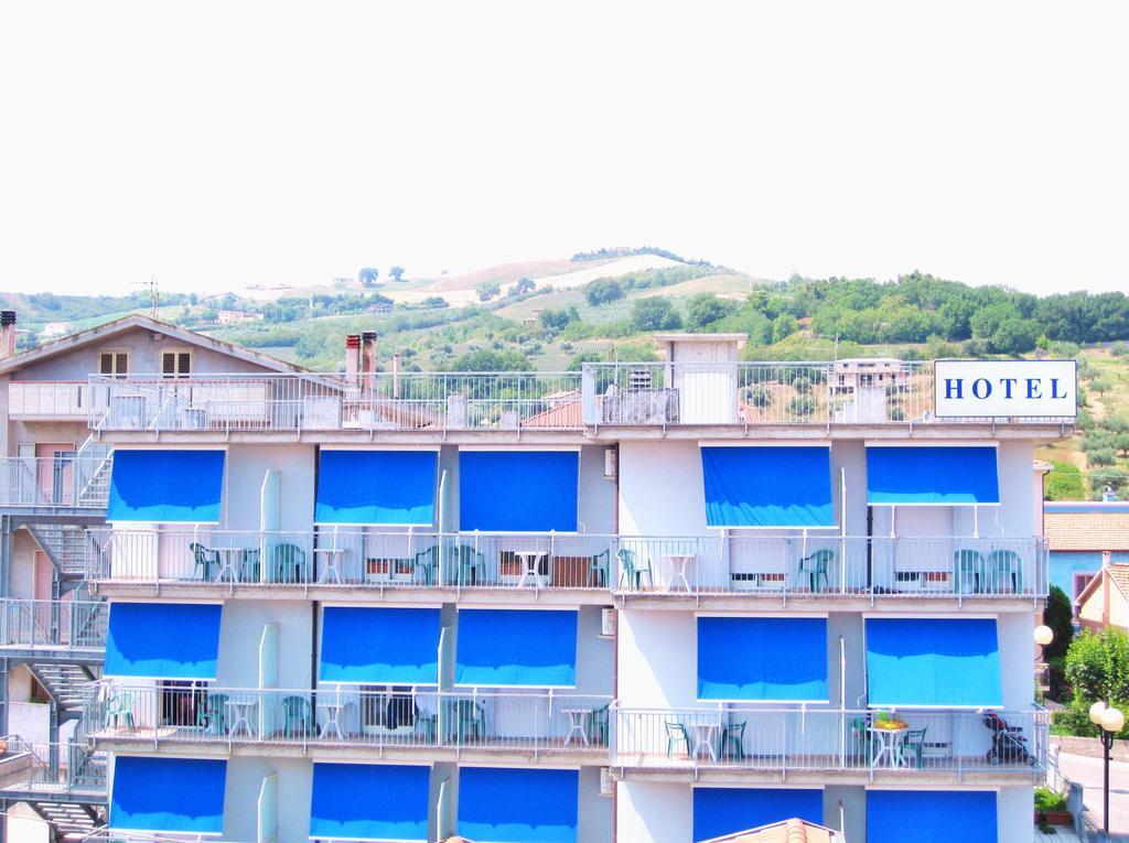 Hotel Mare Blu -- Boutique Pineto Kültér fotó